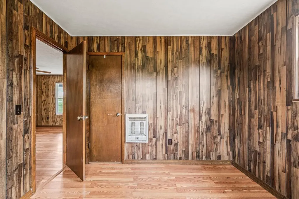 9176 Roberts Road Silver Point TN 38582