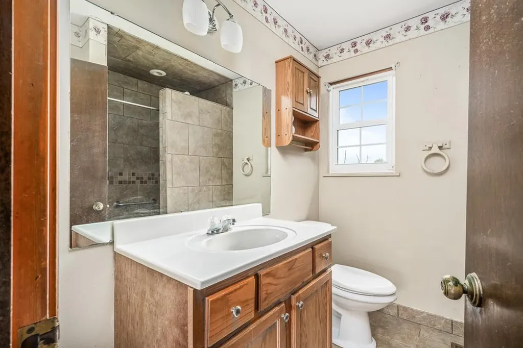 9176 Roberts Road Silver Point TN 38582