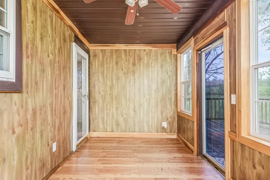 9176 Roberts Road Silver Point TN 38582