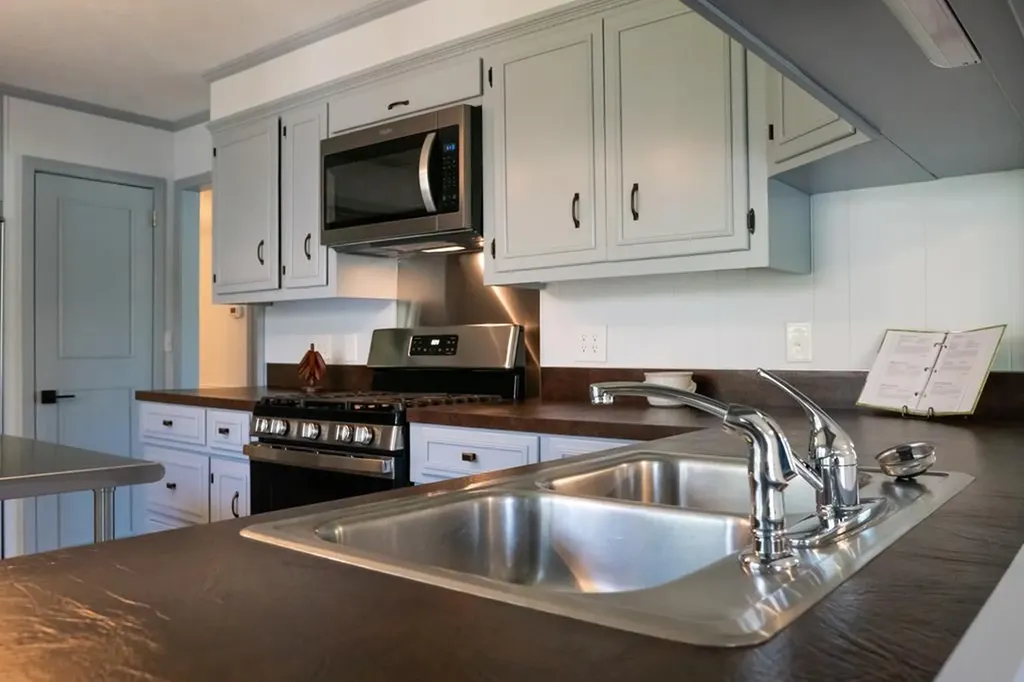 1203 W White Oak Drive Cookeville TN 38501