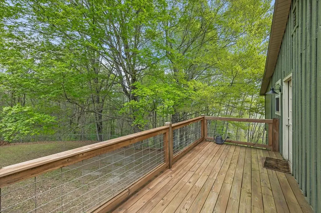 555 Gentry Lane Celina TN 38551