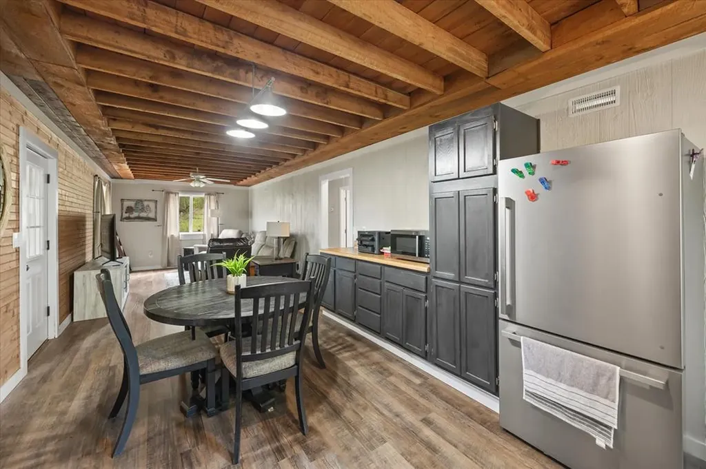 555 Gentry Lane Celina TN 38551