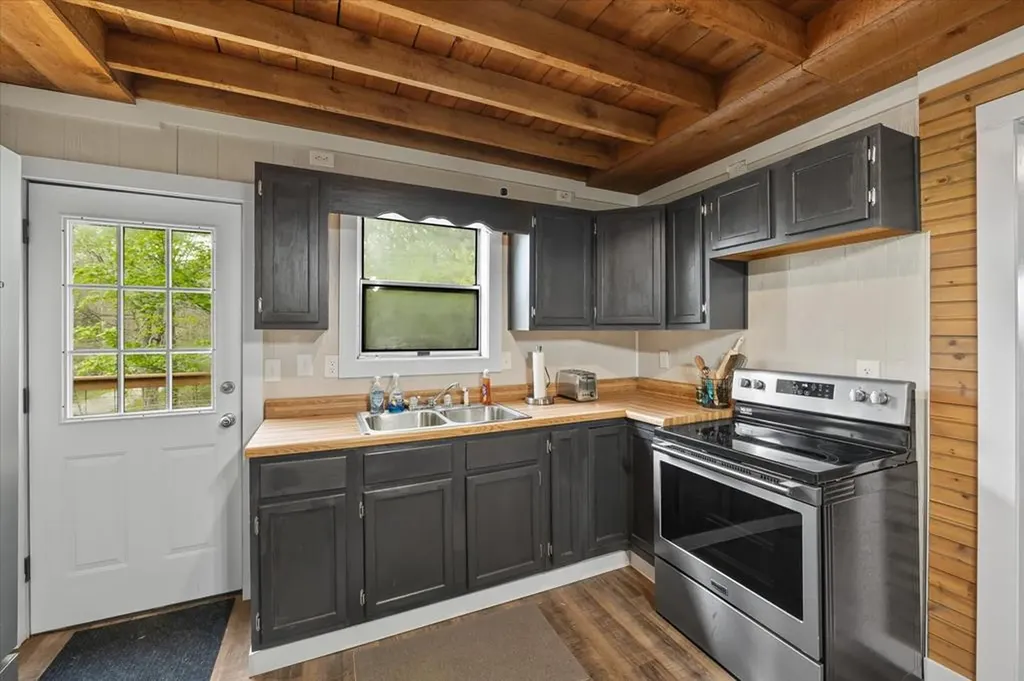 555 Gentry Lane Celina TN 38551