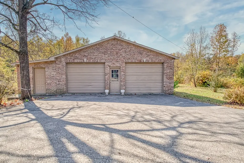 2203 Taylor Road Cookeville TN 38501