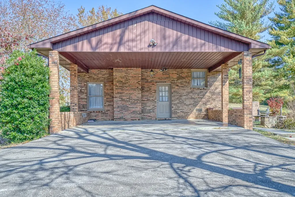 2203 Taylor Road Cookeville TN 38501
