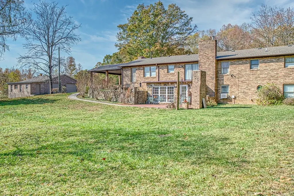 2203 Taylor Road Cookeville TN 38501