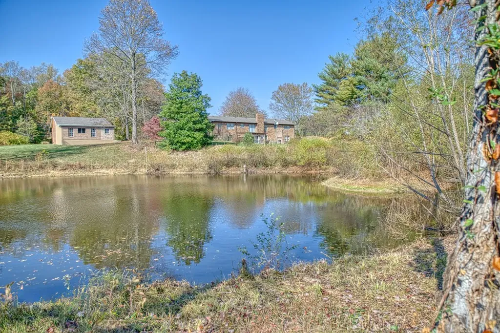 2203 Taylor Road Cookeville TN 38501