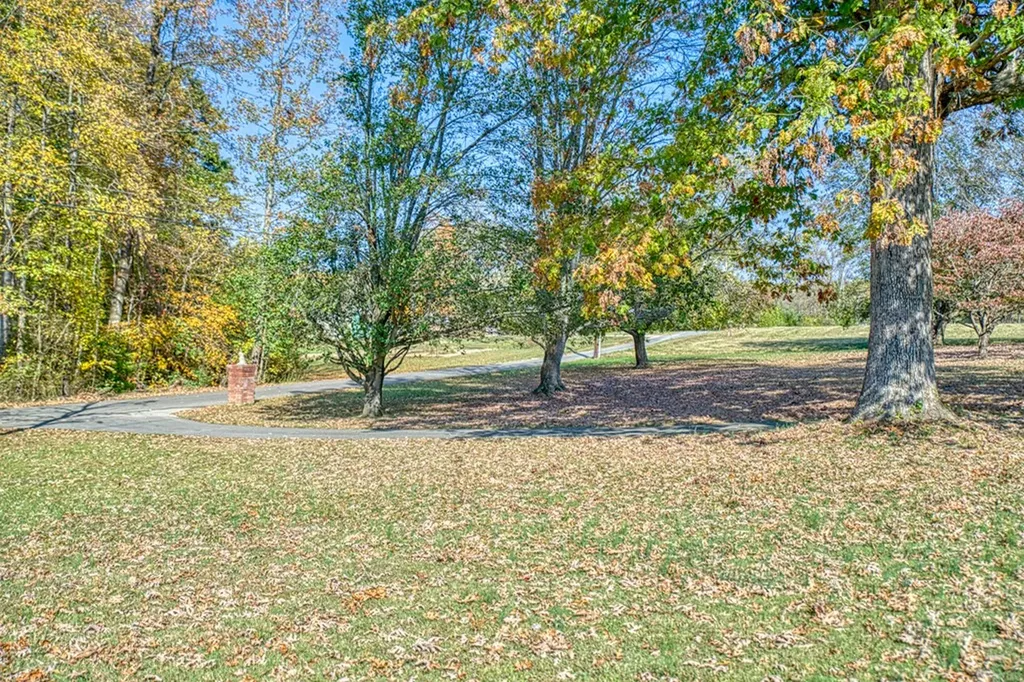 2203 Taylor Road Cookeville TN 38501