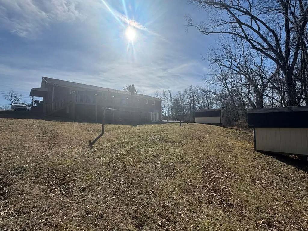 359 Shepherd Hills Road Cookeville TN 38501