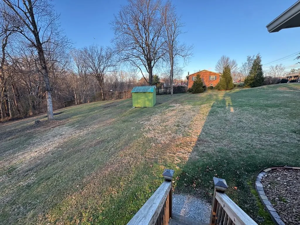 359 Shepherd Hills Road Cookeville TN 38501