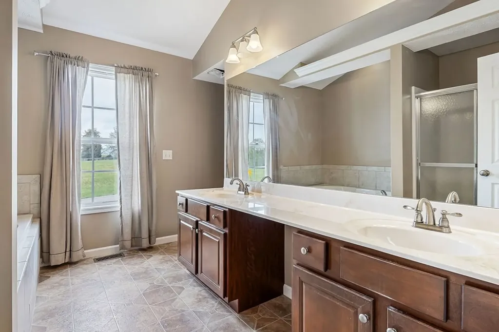 1986 Clemmons Road Cookeville TN 38501