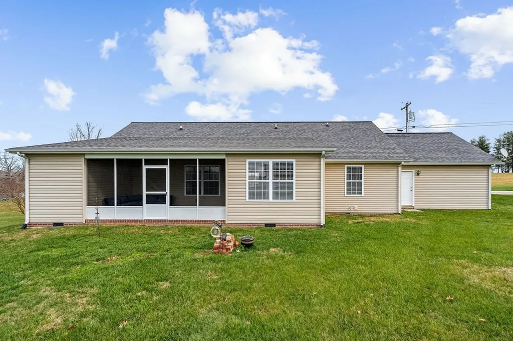 1986 Clemmons Road Cookeville TN 38501