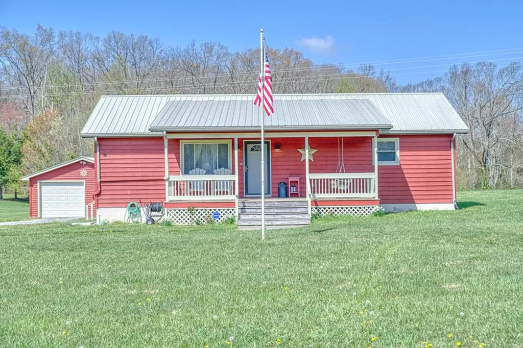 1133 Potato Farm Road Crossville TN 38571