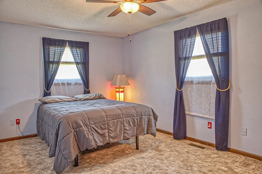 1133 Potato Farm Road Crossville TN 38571