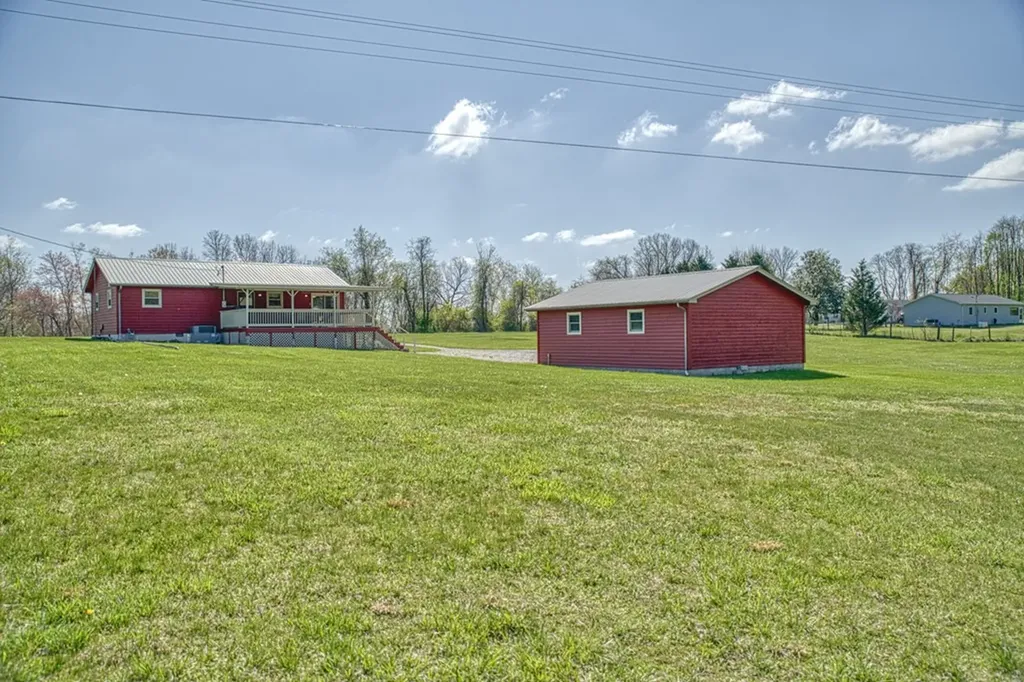 1133 Potato Farm Road Crossville TN 38571