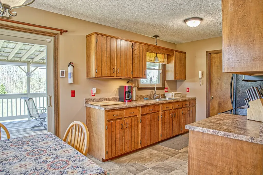 1133 Potato Farm Road Crossville TN 38571