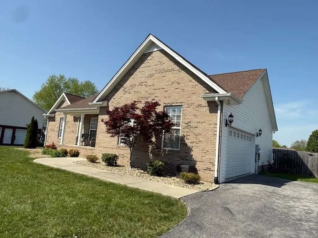 136 Prosperity Drive Baxter TN 38544