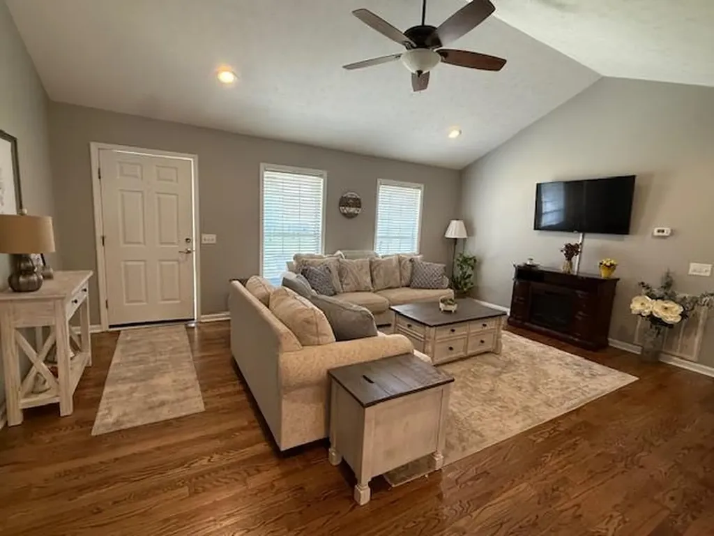 136 Prosperity Drive Baxter TN 38544