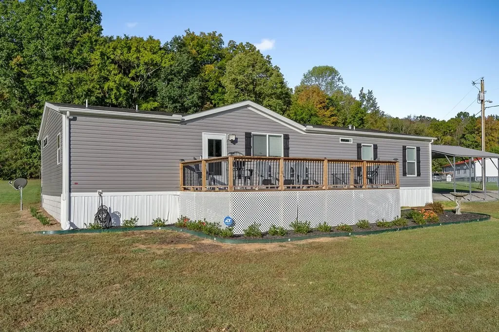 137 Music Barn Lane Monterey TN 38574