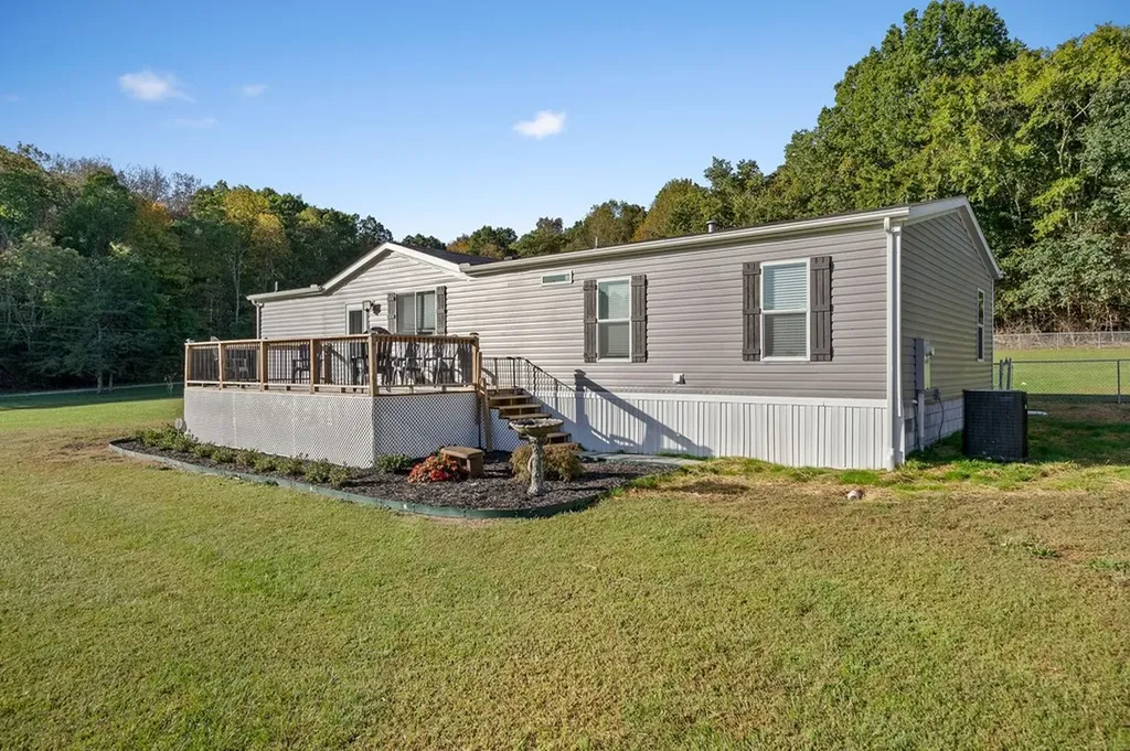 137 Music Barn Lane Monterey TN 38574