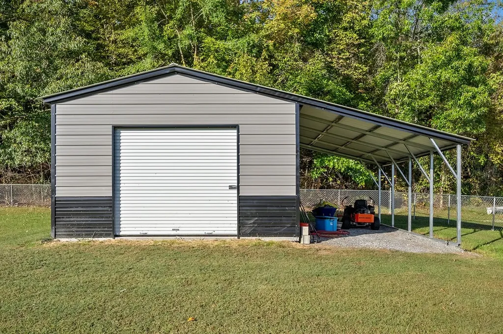 137 Music Barn Lane Monterey TN 38574