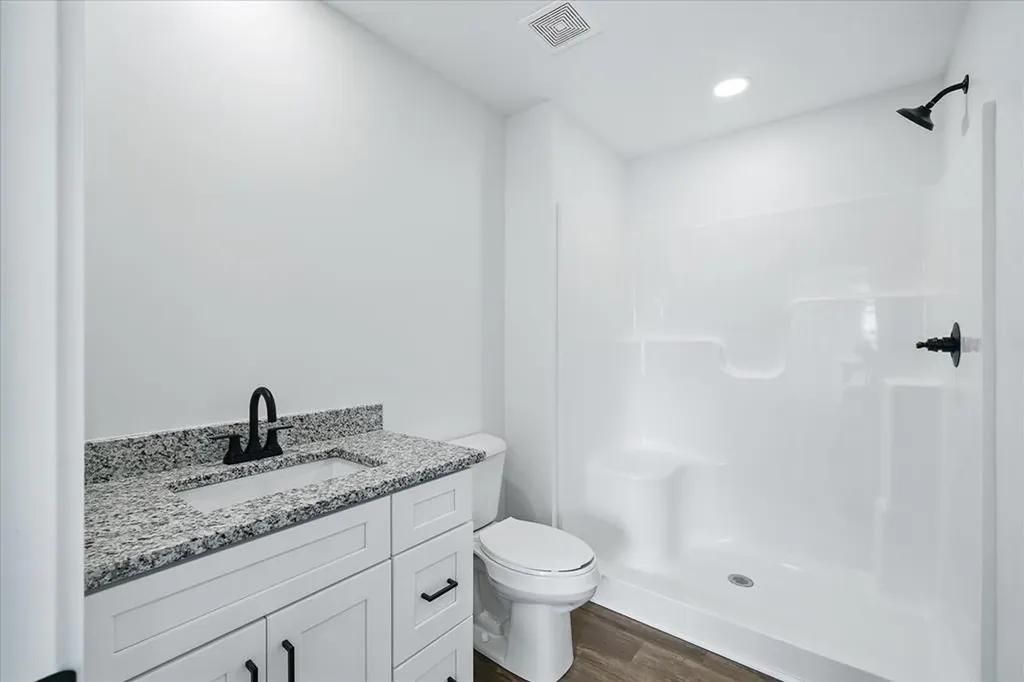 3320 Mcminnville Highway Sparta TN 38583