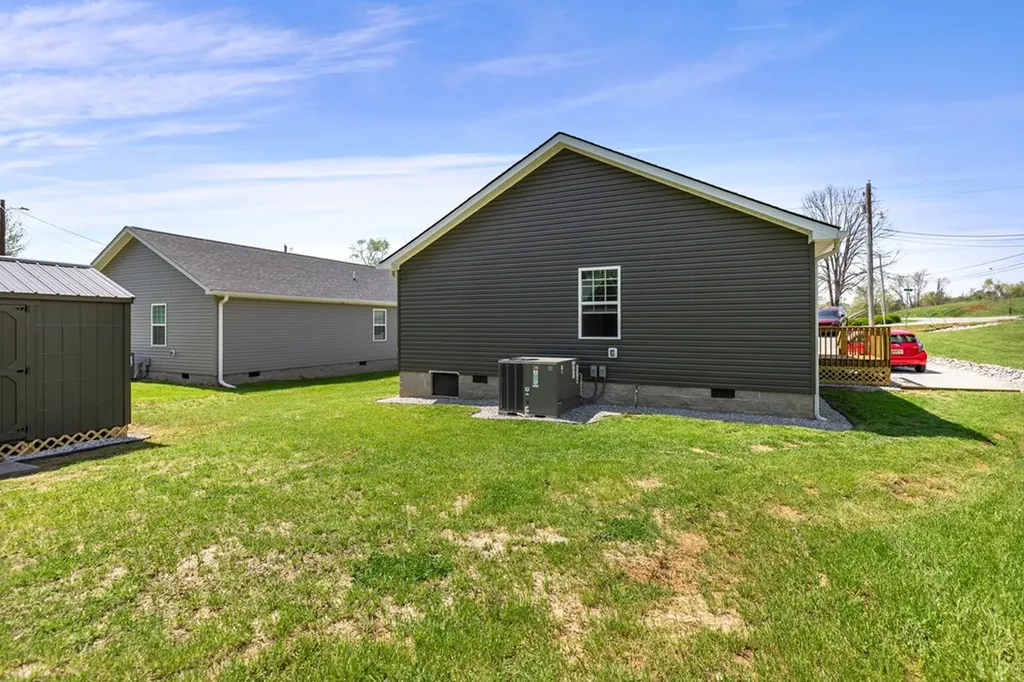 302 Leon Drive Sparta TN 38583