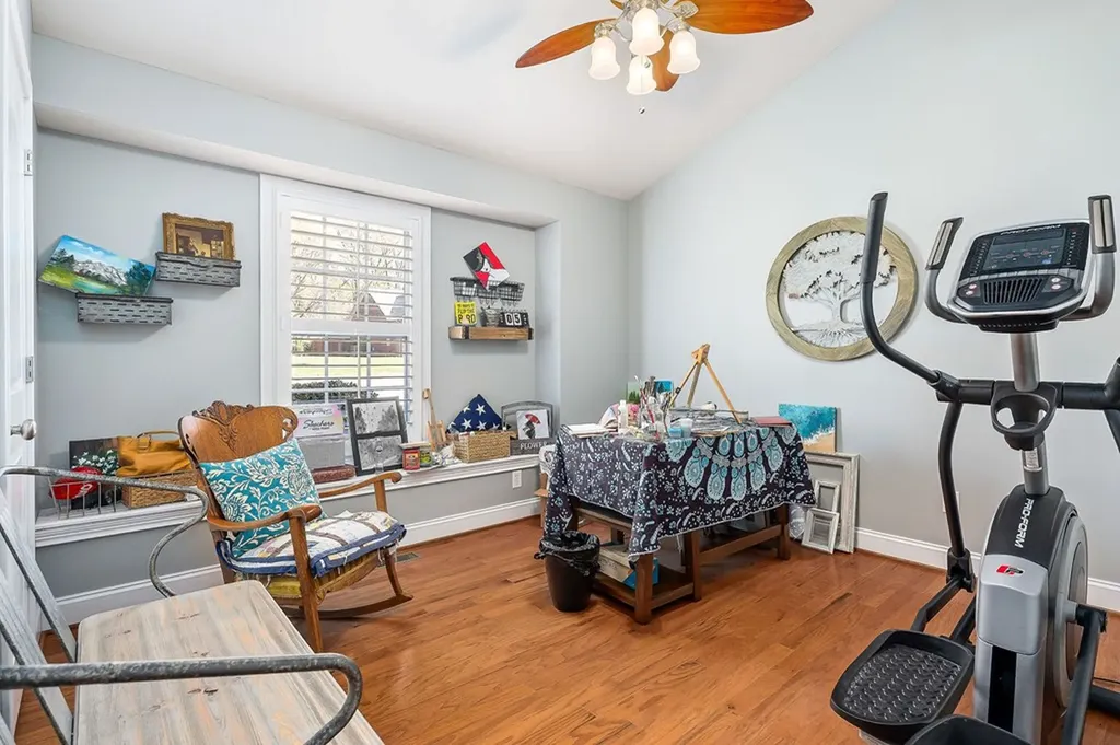 1064 Heathwood West Cookeville TN 38506