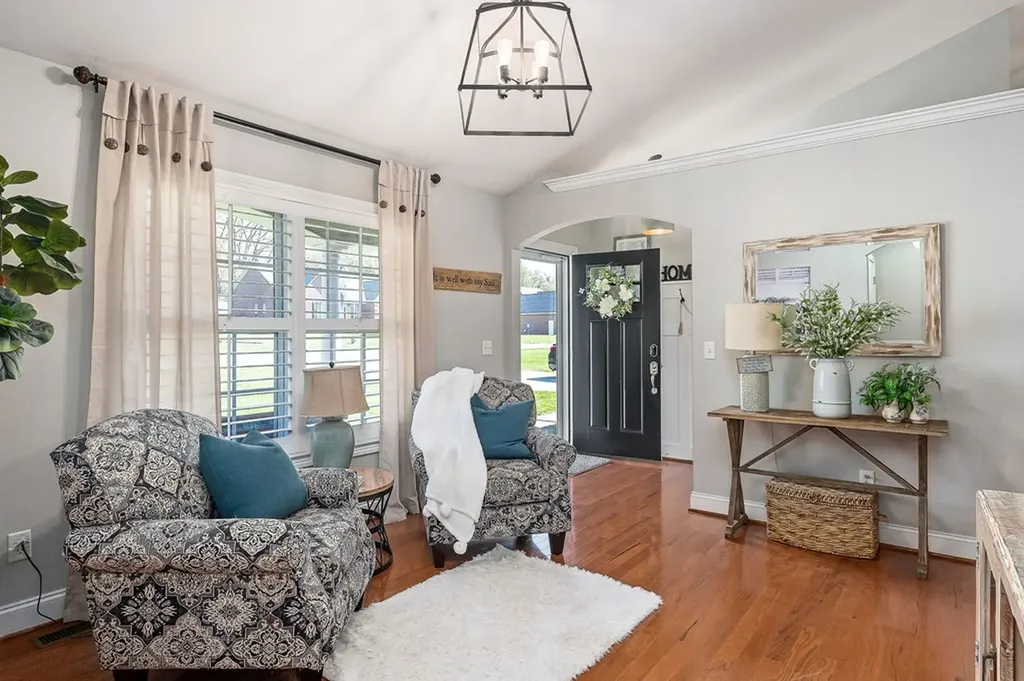 1064 Heathwood West Cookeville TN 38506