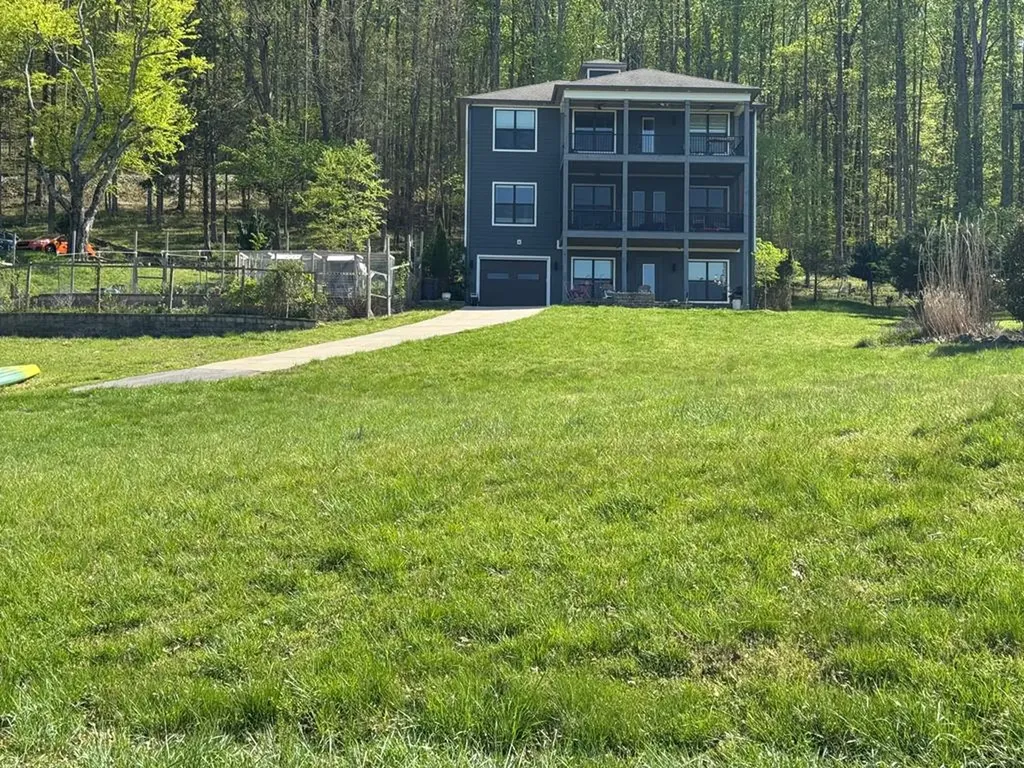 429 Floating Mill Lane Silver Point TN 38582