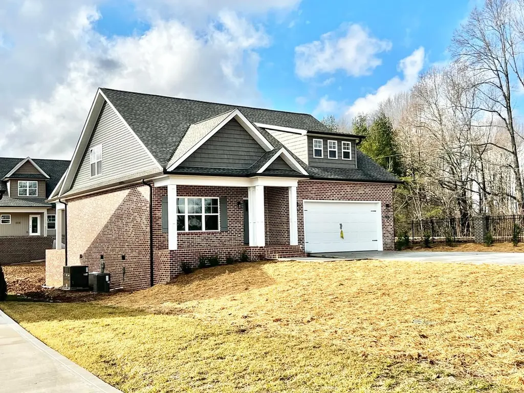 1301 Kensington Circle Cookeville TN 38501