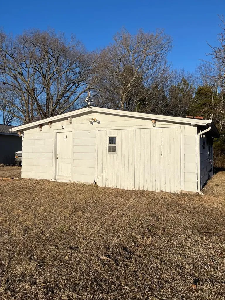 1690 White Road Cookeville TN 38506