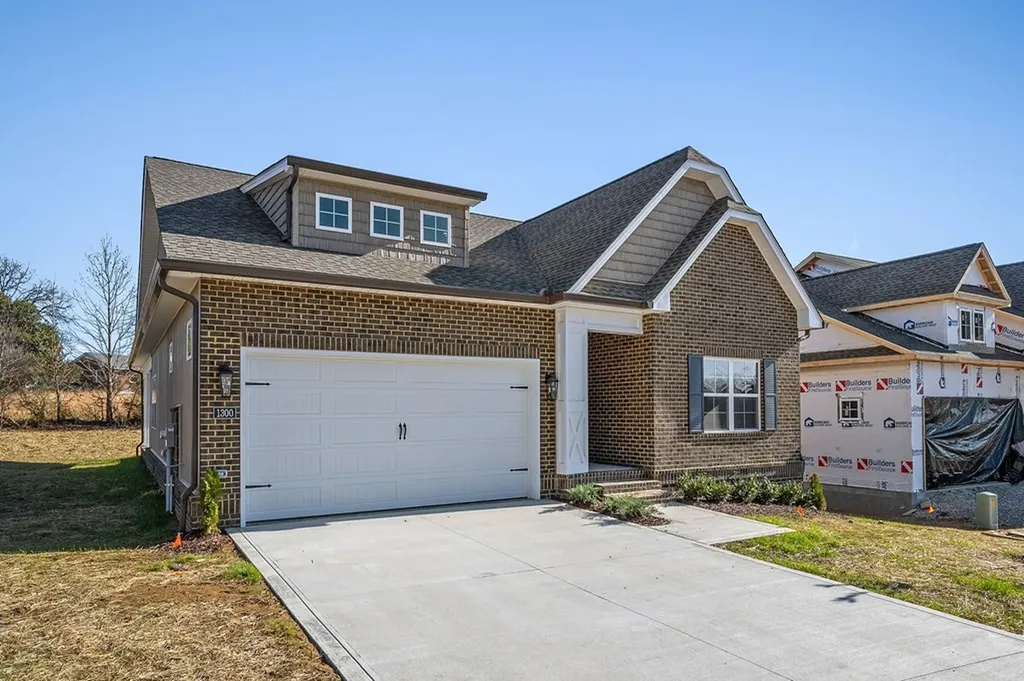 1300 Kensington Circle Cookeville TN 38501