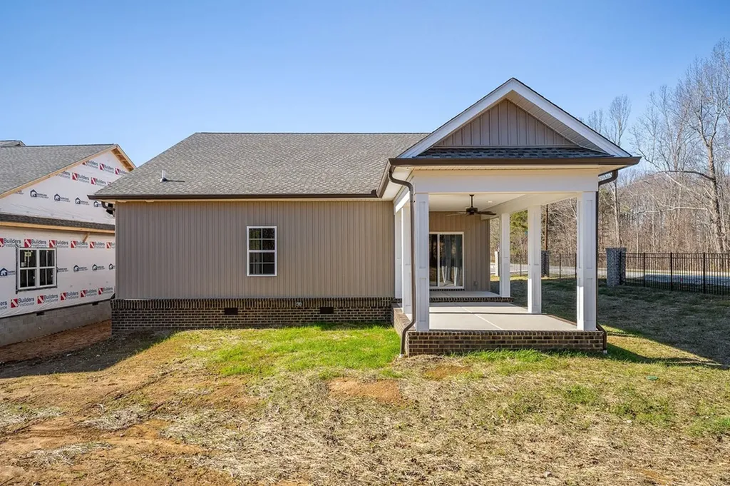 1300 Kensington Circle Cookeville TN 38501