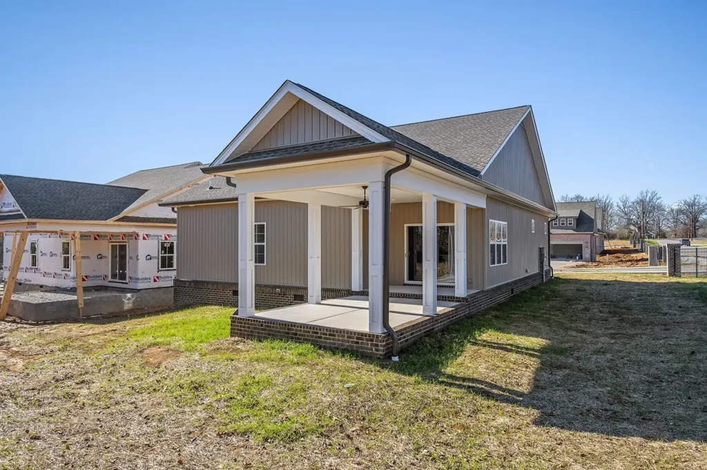 1300 Kensington Circle Cookeville TN 38501