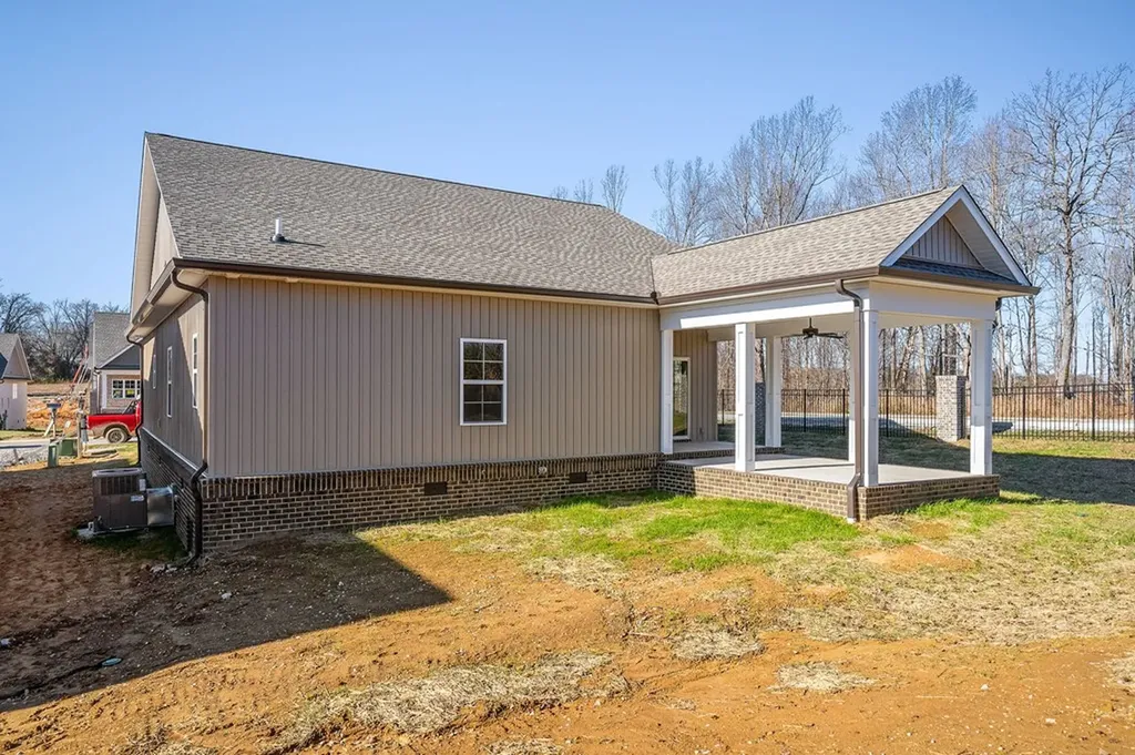 1300 Kensington Circle Cookeville TN 38501