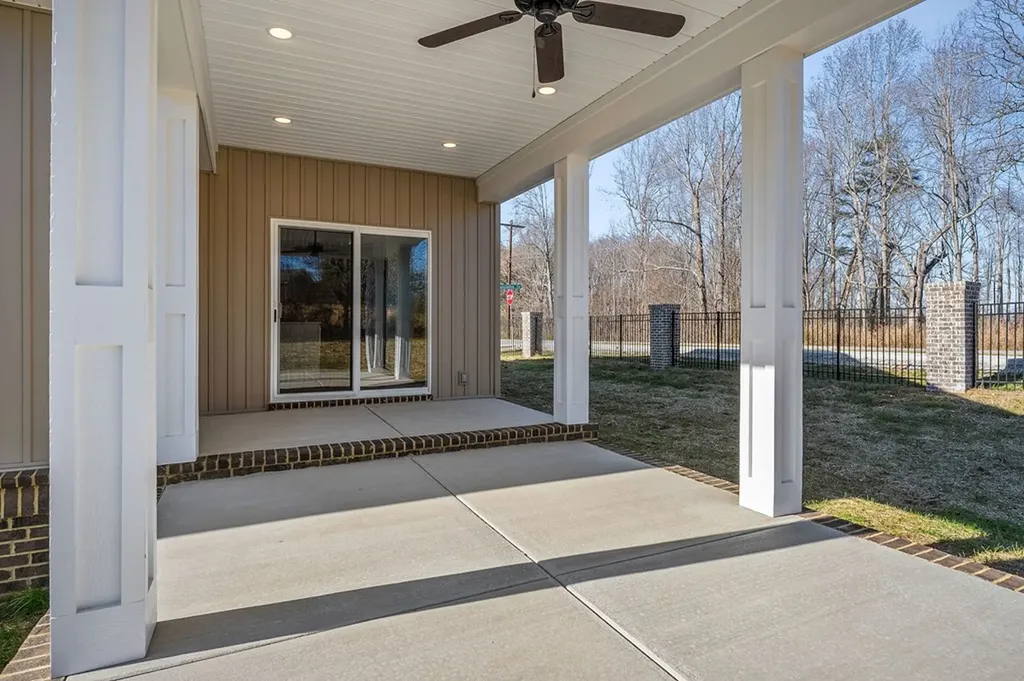 1300 Kensington Circle Cookeville TN 38501