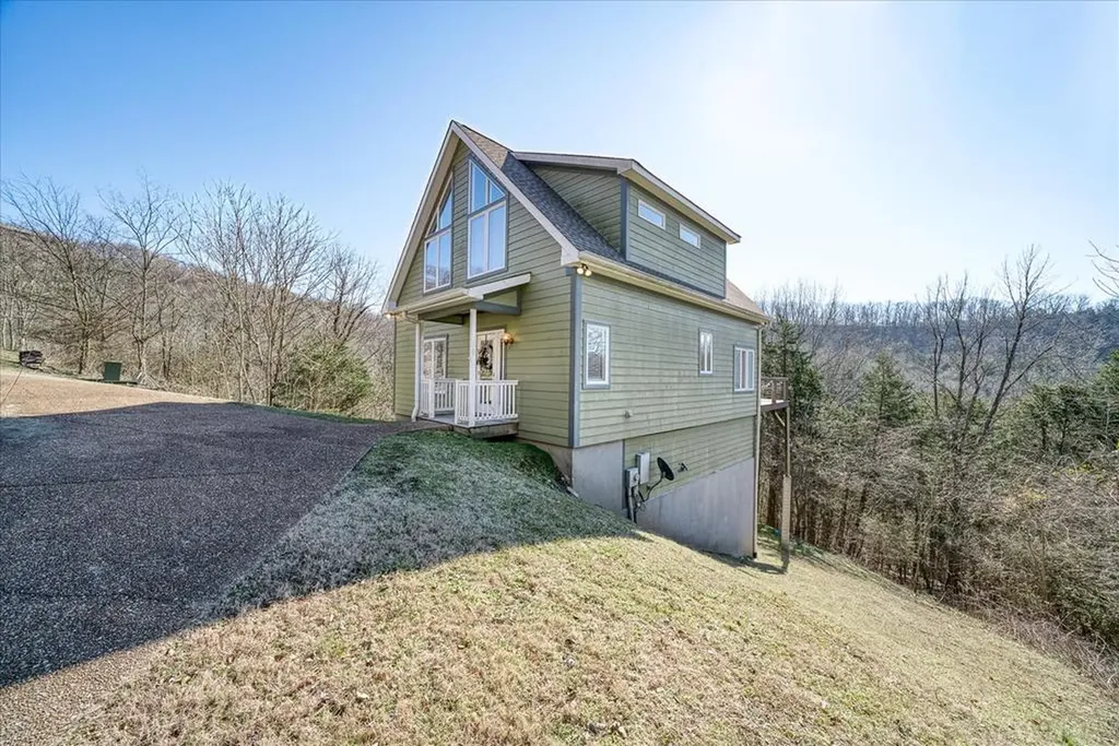 300 Sandgate Drive Smithville TN 37166