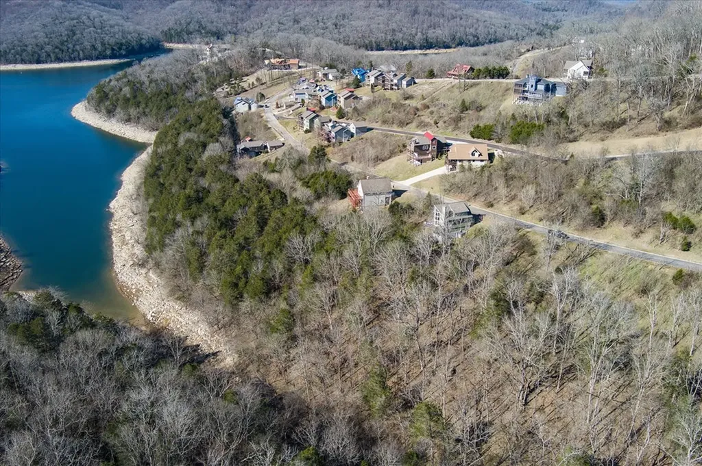 300 Sandgate Drive Smithville TN 37166