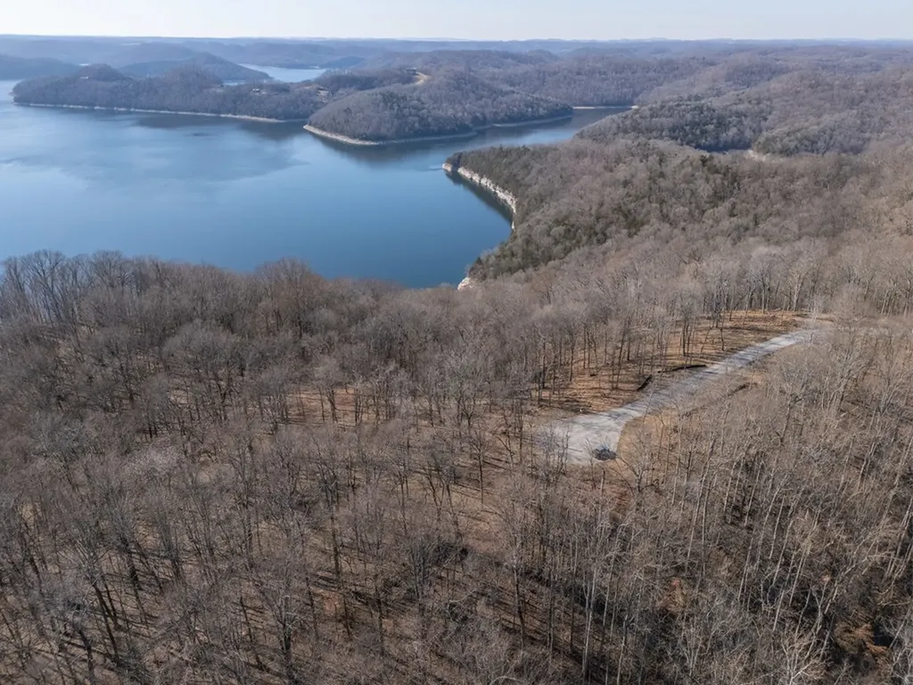 1 Ac Back Ranch Drive Silver Point TN 38582