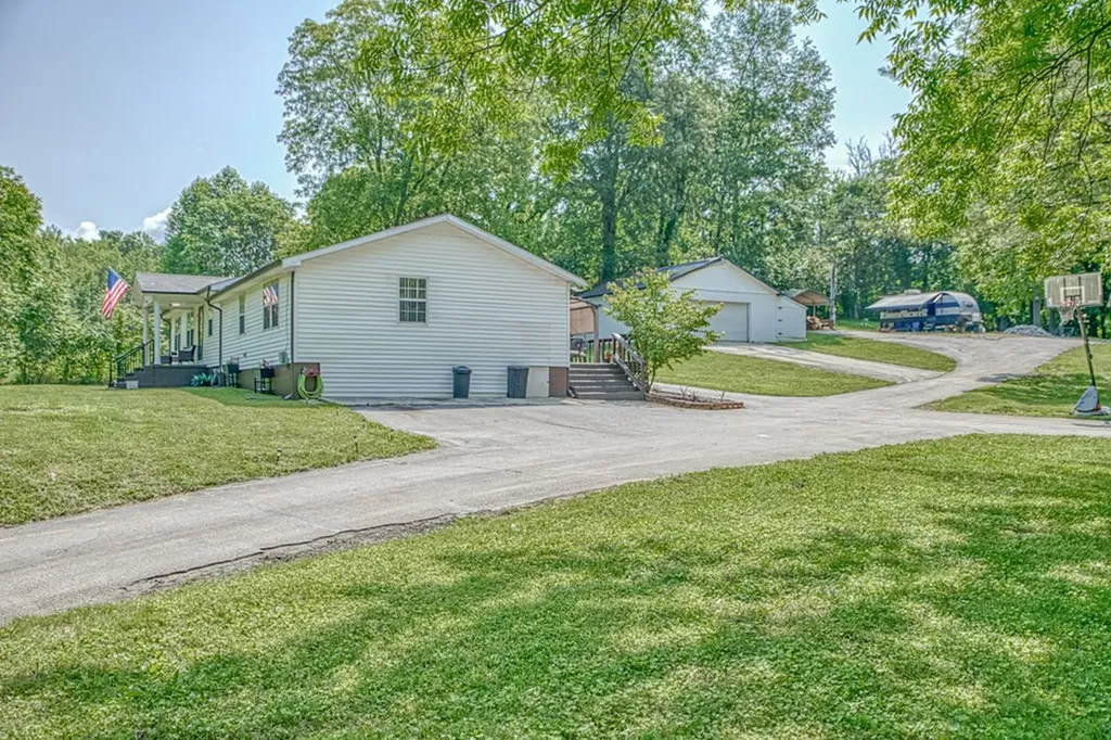 1236 Swamp Road Sparta TN 38583