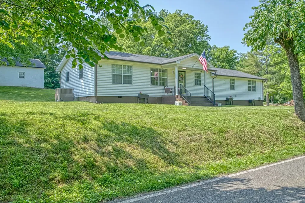 1236 Swamp Road Sparta TN 38583