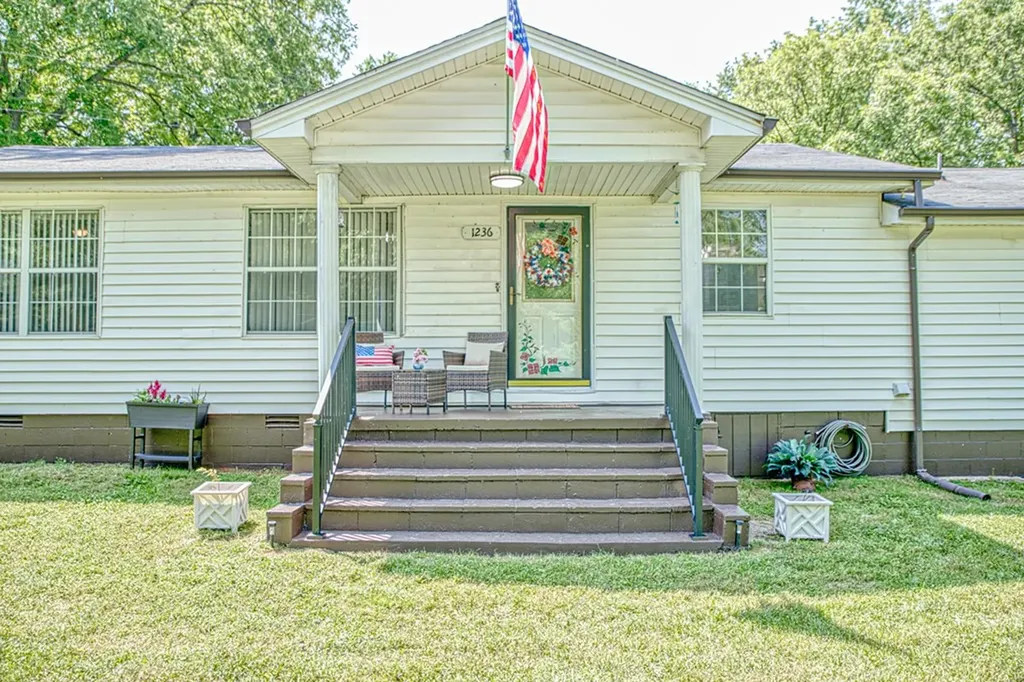 1236 Swamp Road Sparta TN 38583