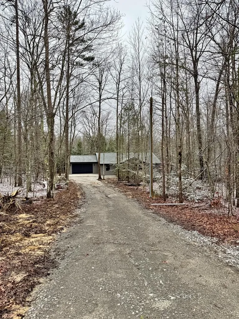 237 Elzie's Way Grimsley TN 38556