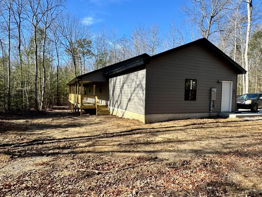 237 Elzie's Way Grimsley TN 38556