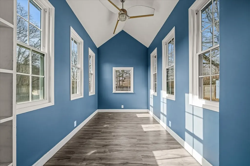 319 4th Avenue S Baxter TN 38544