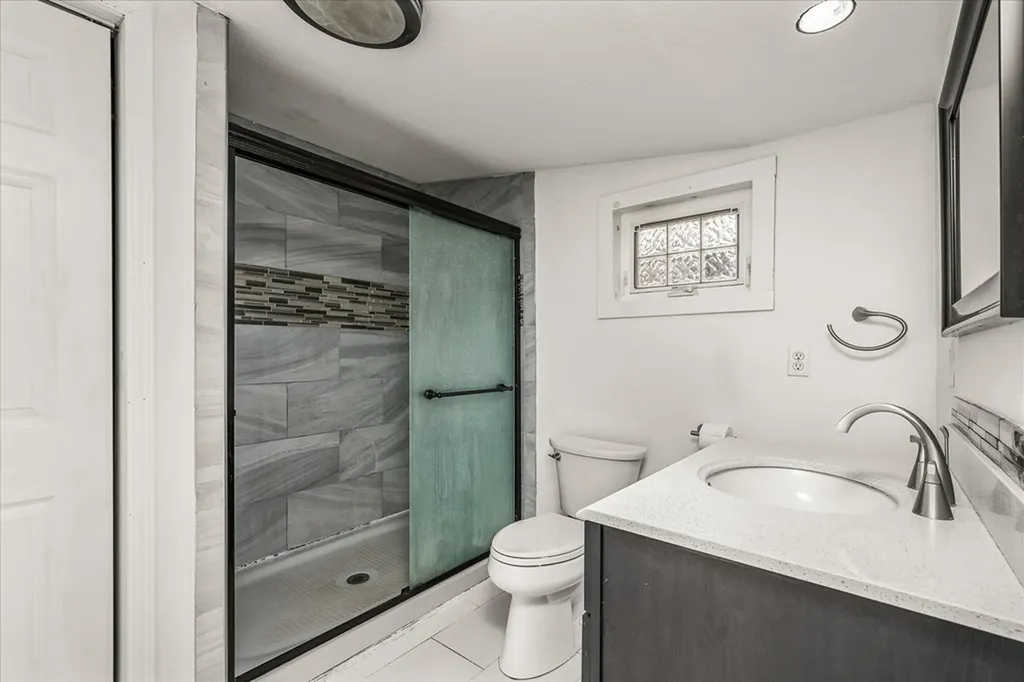 319 4th Avenue S Baxter TN 38544