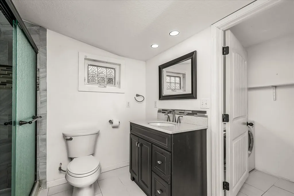 319 4th Avenue S Baxter TN 38544