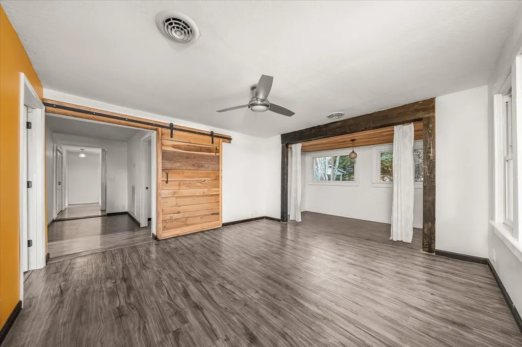 319 4th Avenue S Baxter TN 38544