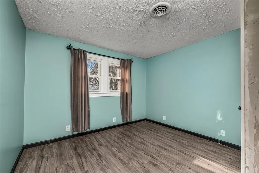 319 4th Avenue S Baxter TN 38544